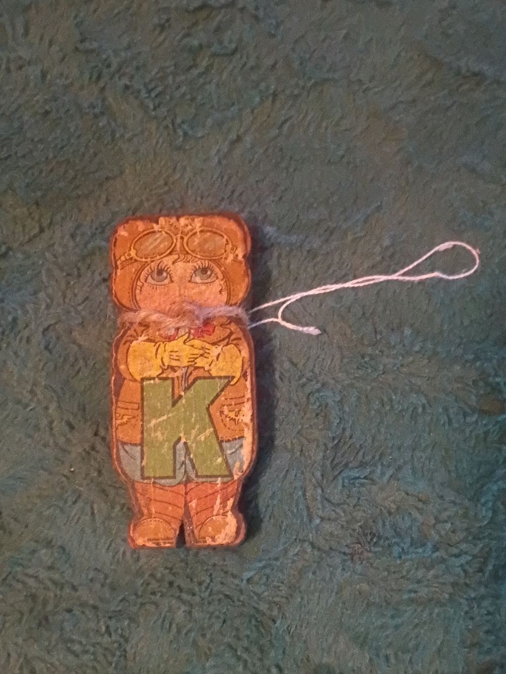Vintage, two-sided wooden alphabet figure (K,P) known as Alphies